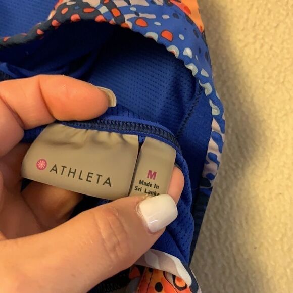 EUC Athleta Lava Push The Limits Sports Bra Size M - Picture 11 of 11